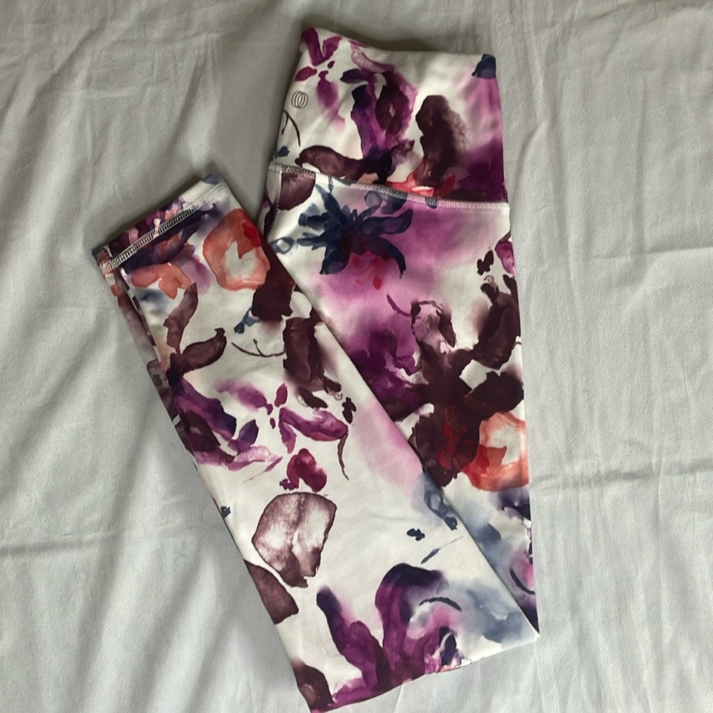 EUC. Balance Collection women’s leggings size M.